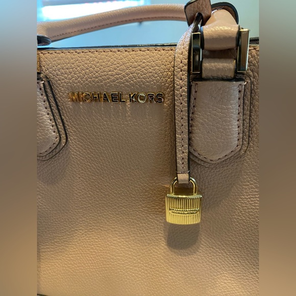 EUC Michael Kors cross body mini purse